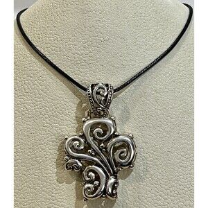 Vtg Best Filigree Victorian Goth Metal Cross Pendant Necklace 16in ~ 18in